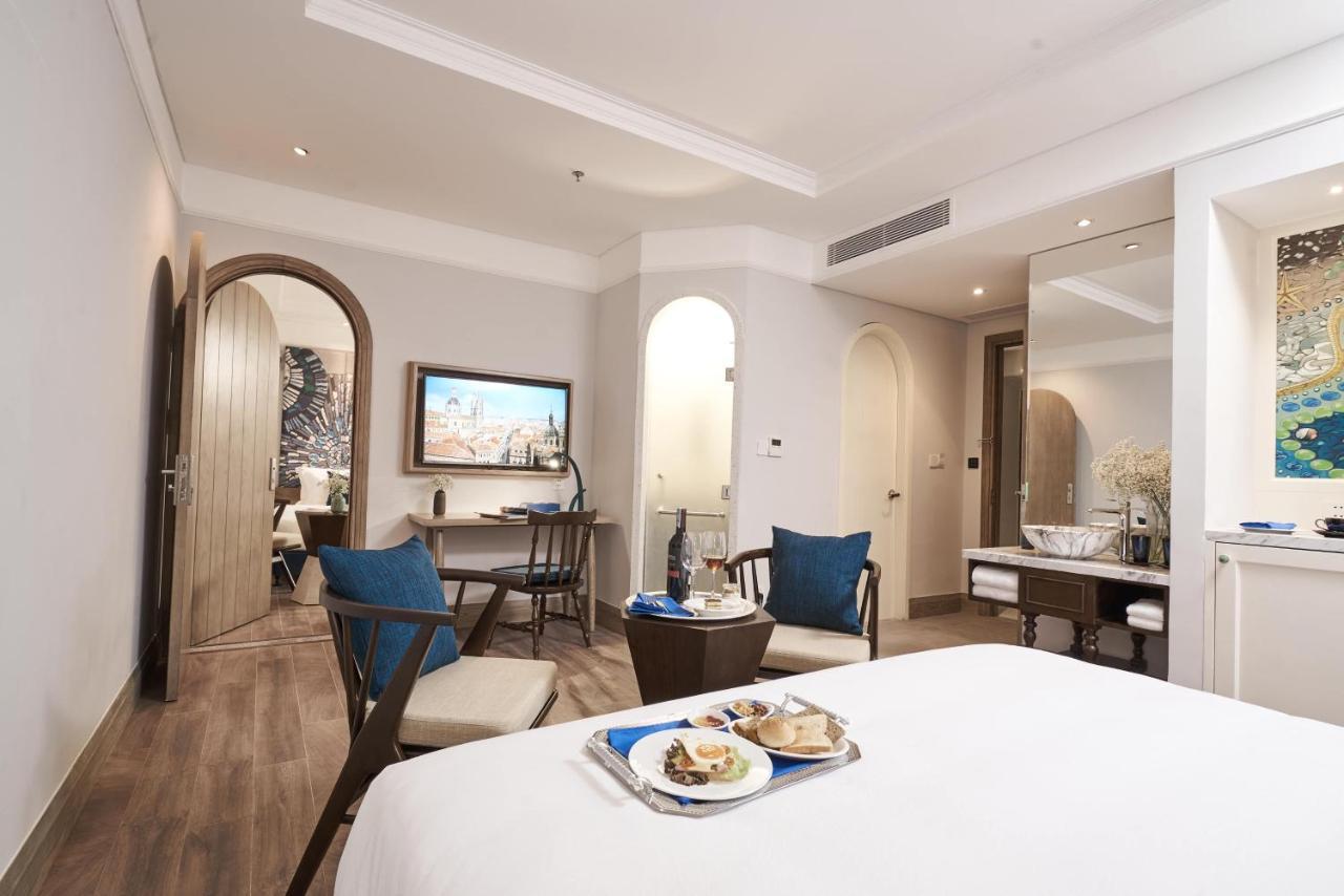 Hotel Sofiana My Khe & Spa- Rooftop Pool Bar 4*